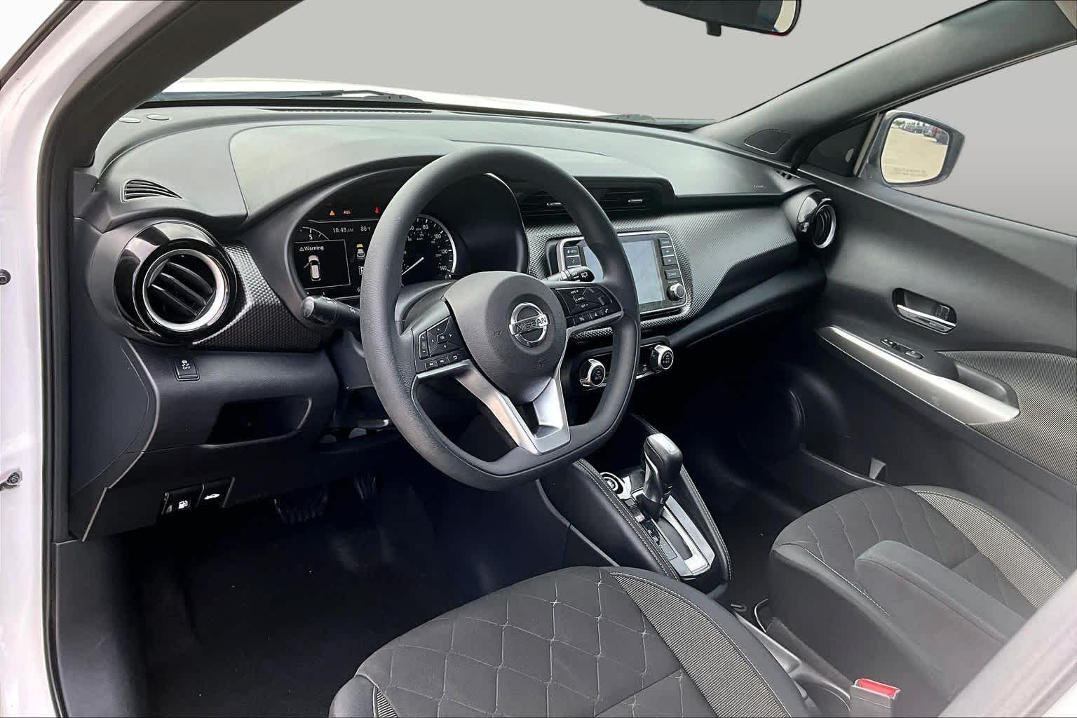 Used 2019 ASPEN WHITE TRI Nissan SV image 16