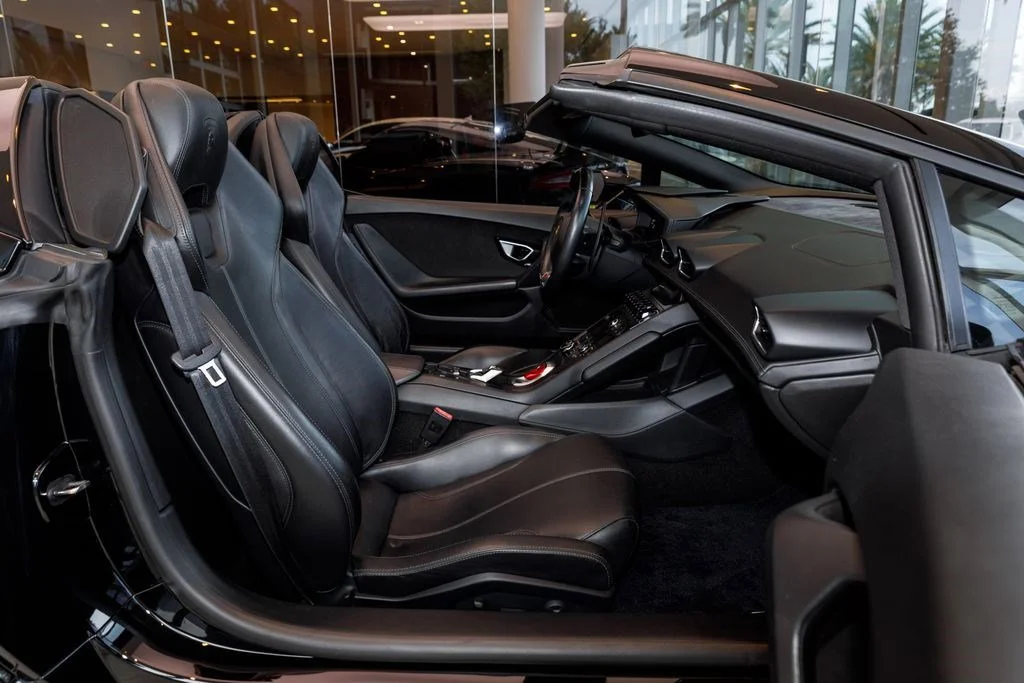 Used 2016 Black Lamborghini LP610-4S image 13