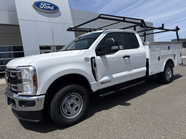 2026 Ford Chassis Cab F-350® XL