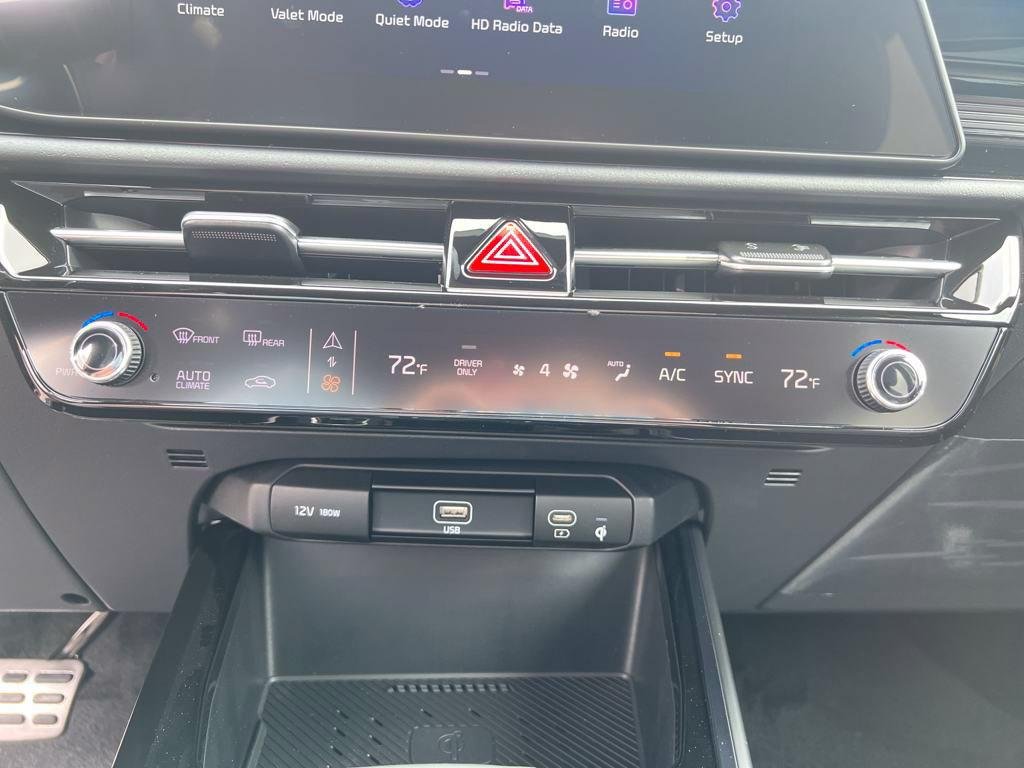 2025 Kia Niro EX Touring - Photo 23