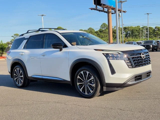 New 2026 Everest White Pearl TriCoat Nissan Platinum image 5