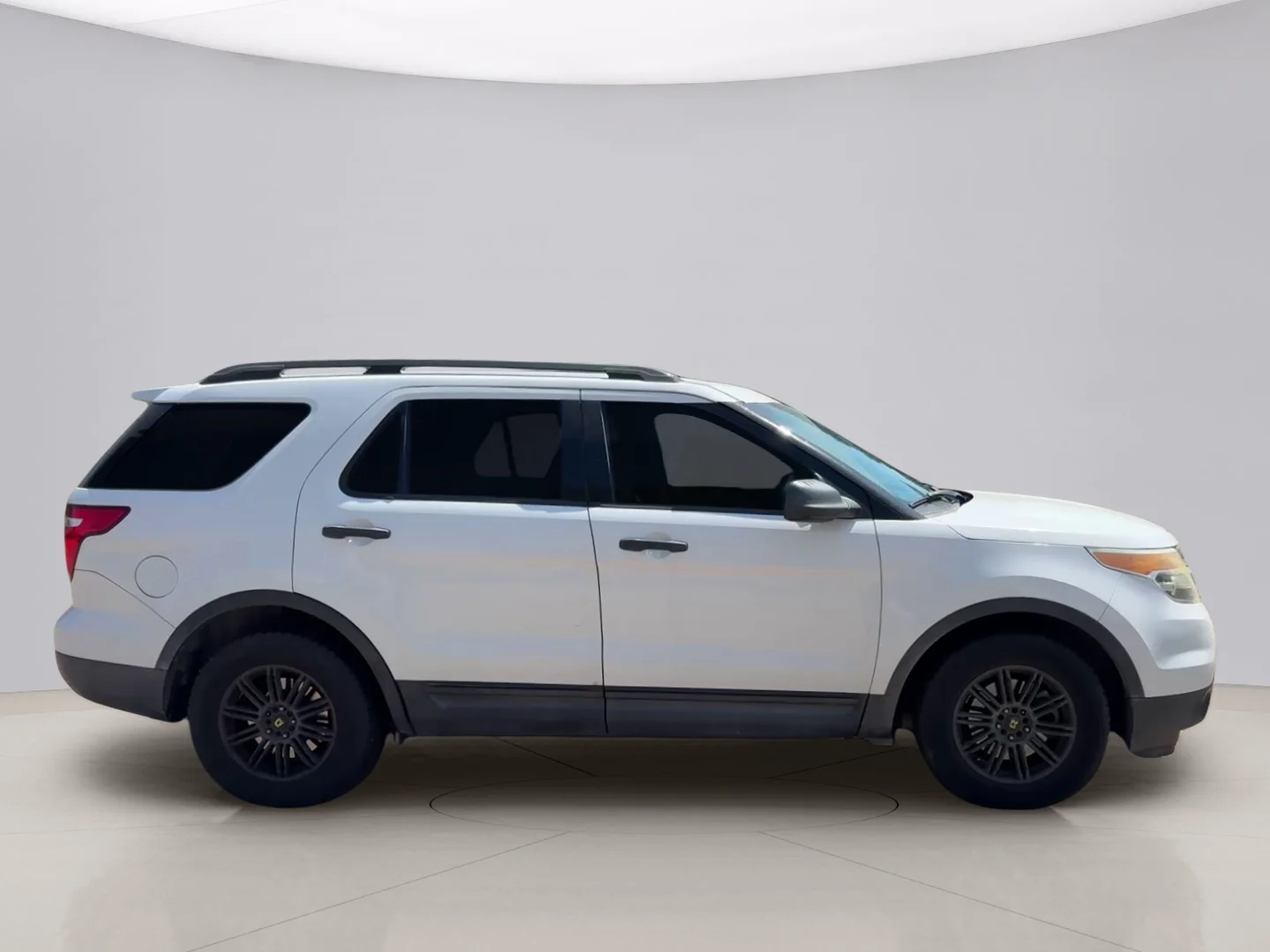 Used 2014 White Ford BASE FWD image 6