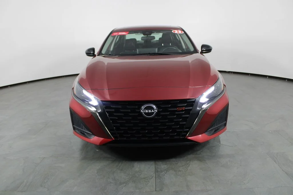 2023 Nissan Altima SR - Photo 13