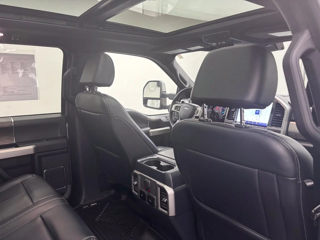 Used 2022 Silver Ford Lariat image 40