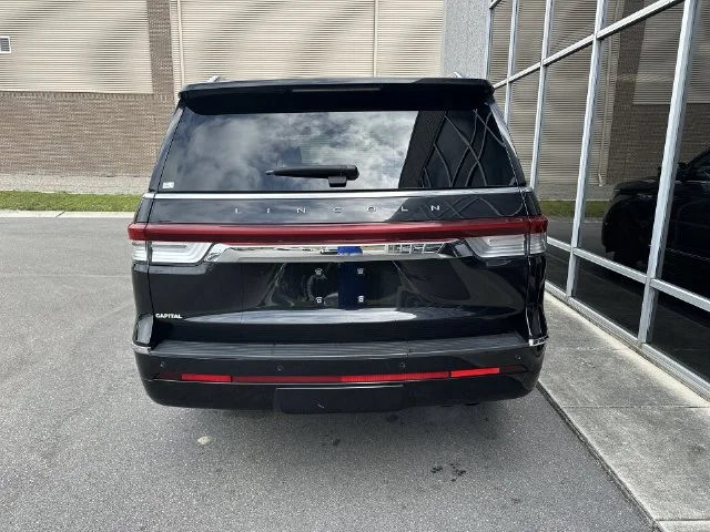 Used 2024 Black Lincoln Reserve image 26