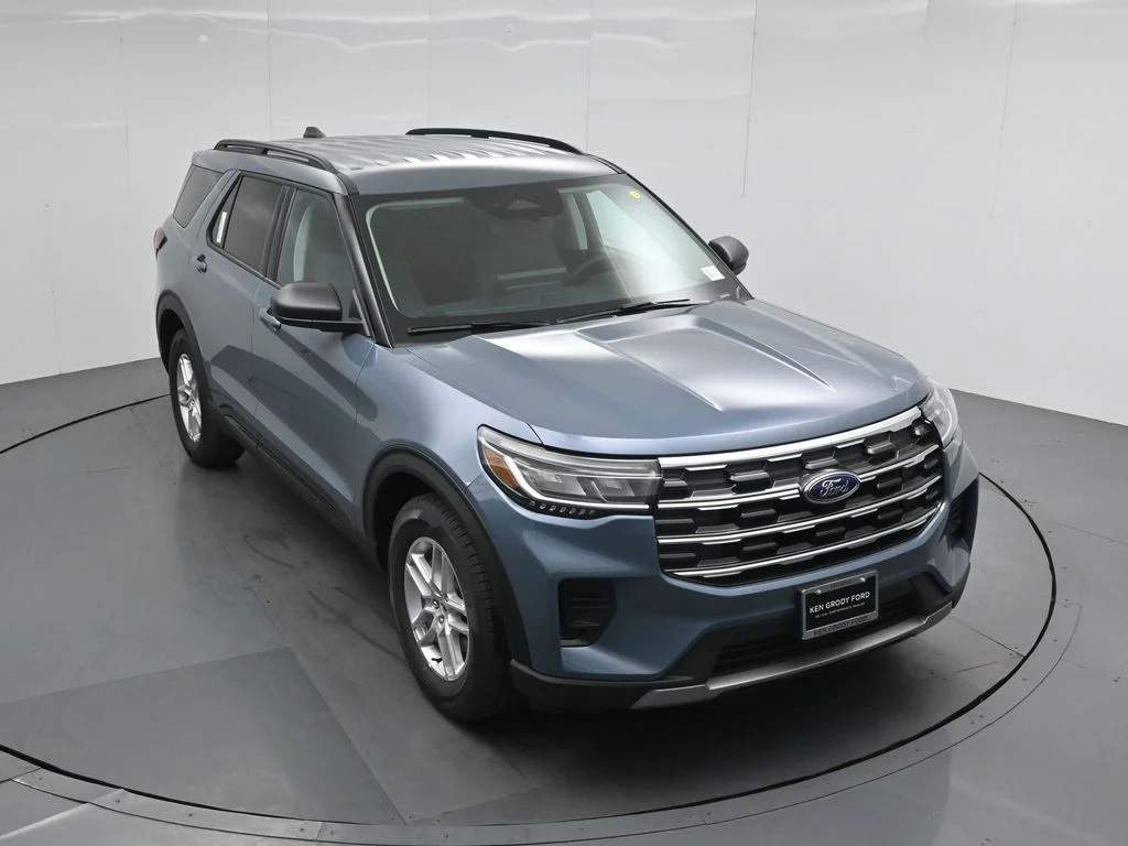 New 2026 Vapor Blue Metallic Ford Active image 36