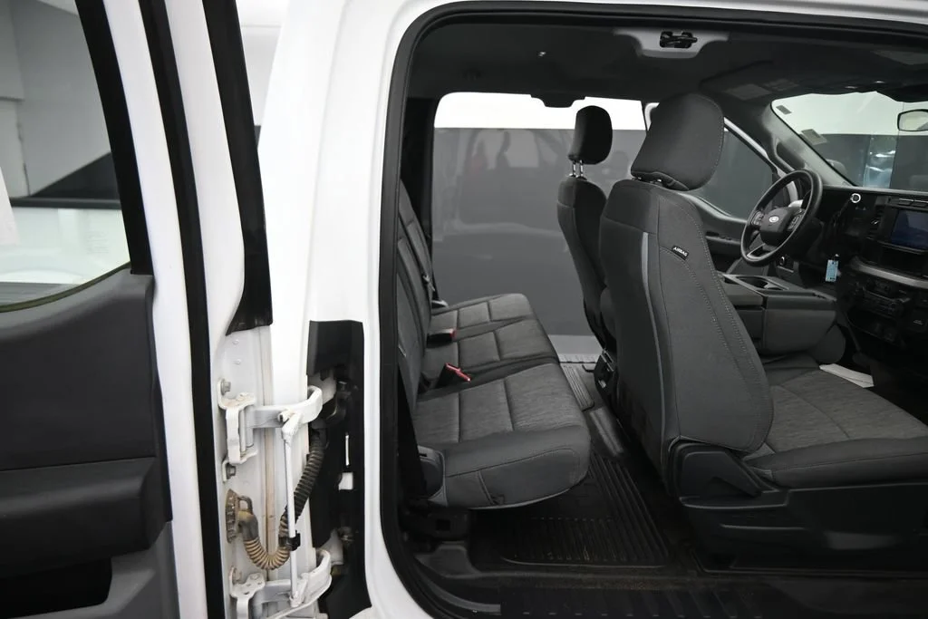 Used 2023 White Ford XL image 41