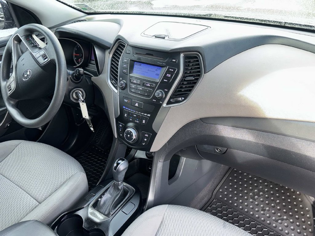 Used 2016 Gray Hyundai 2.4 Base image 10