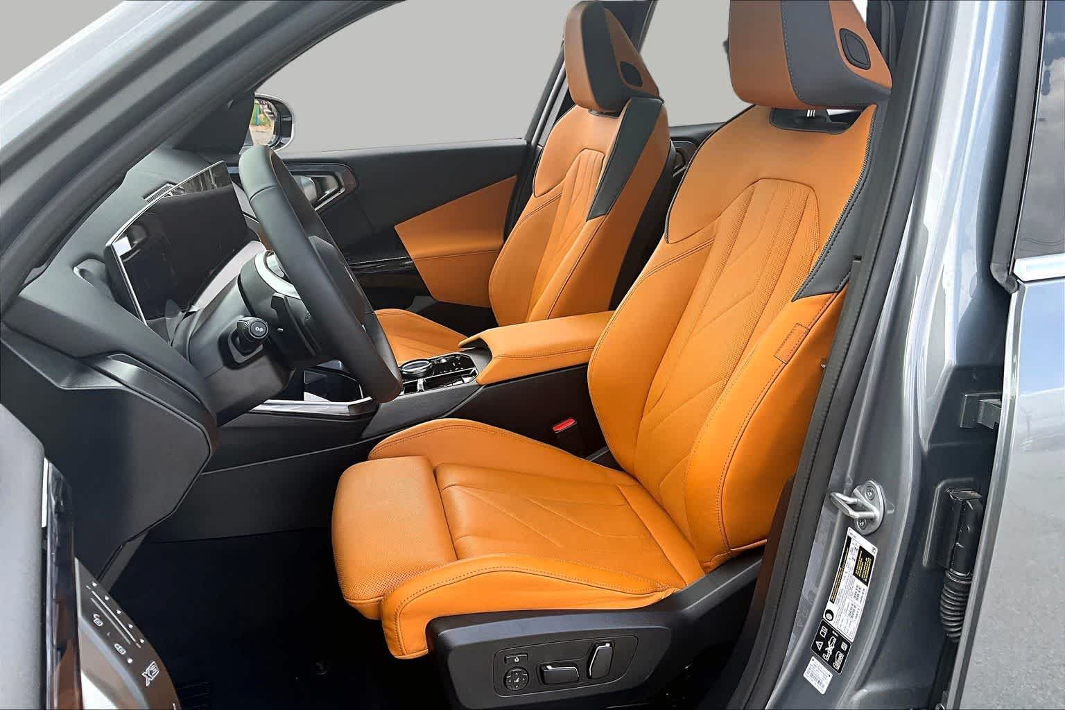 Used 2026 Skyscraper Grey Metallic BMW 30 xDrive image 7