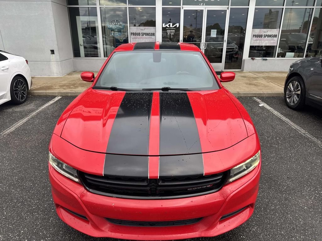 Used 2018 Red Dodge SXT image 16