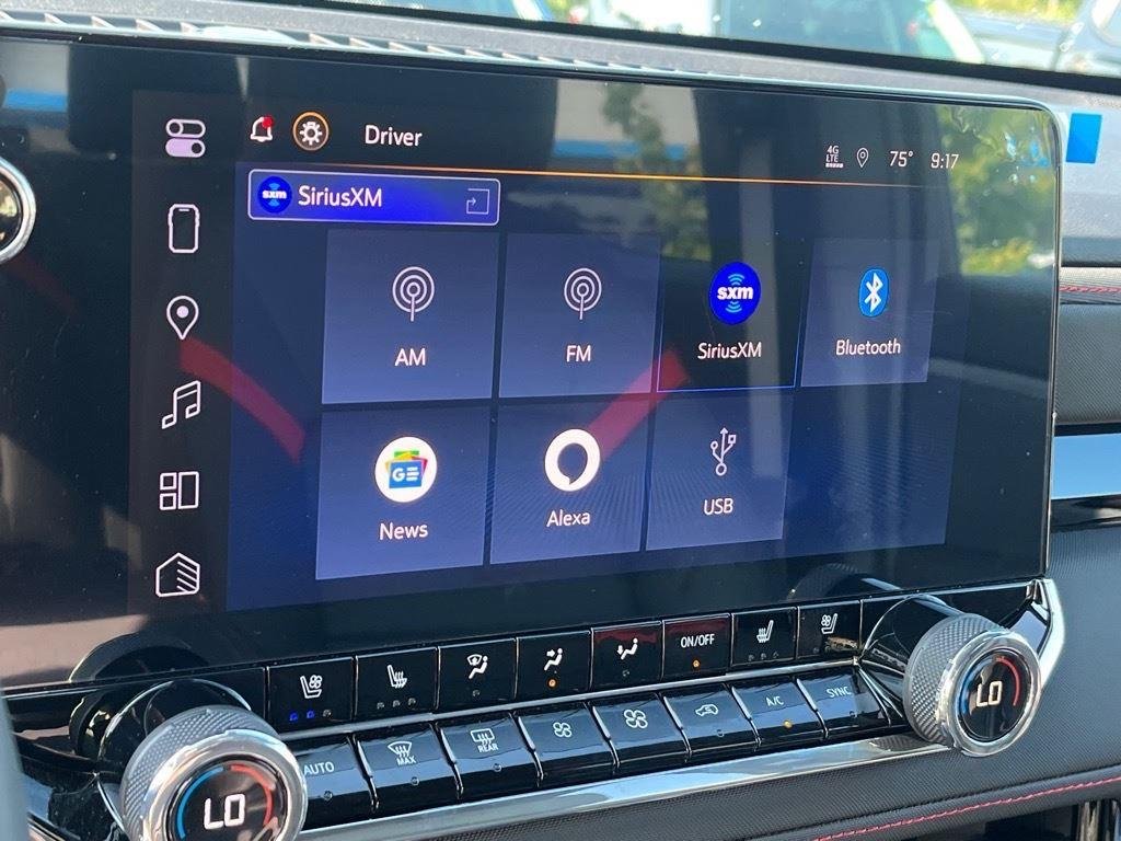 2025 Chevrolet Colorado Z71 - Photo 22
