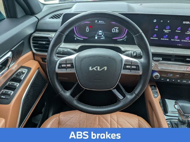 Used 2025 Black Kia EX X-Line image 31