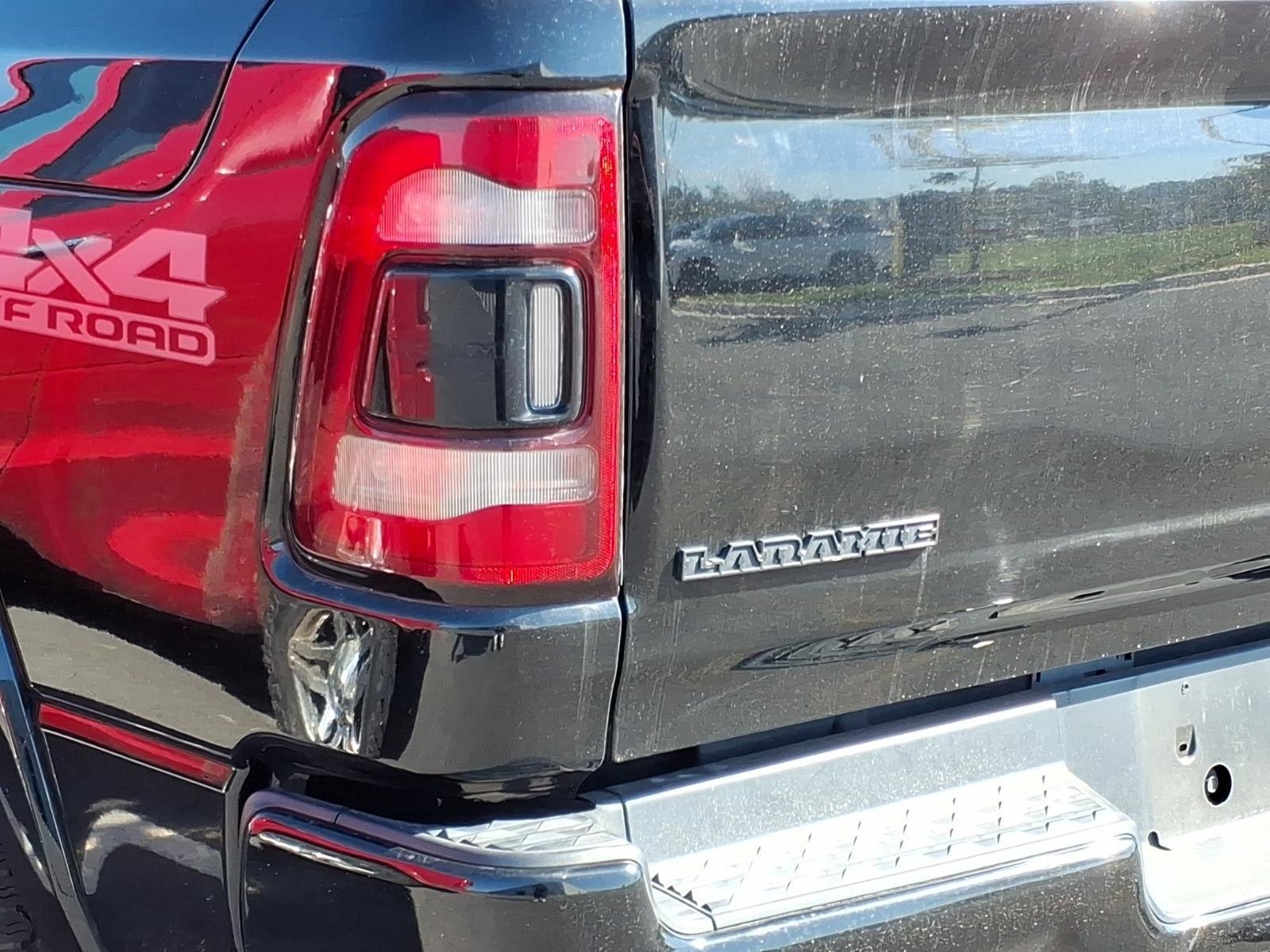 Used 2022 Diamond Black Crystal Pearlcoat Ram Laramie image 14