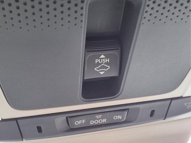 2026 Honda HR-V EX-L - Photo 17