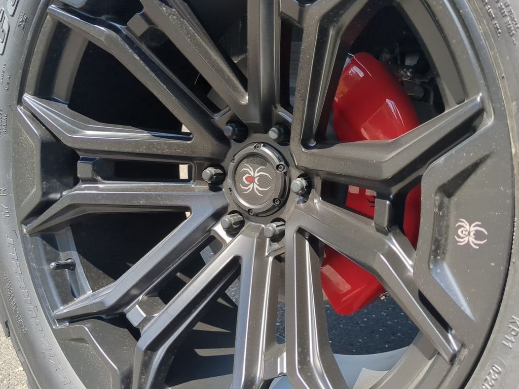 New 2026 Carbonized Gray Metallic Ford Lariat® image 24