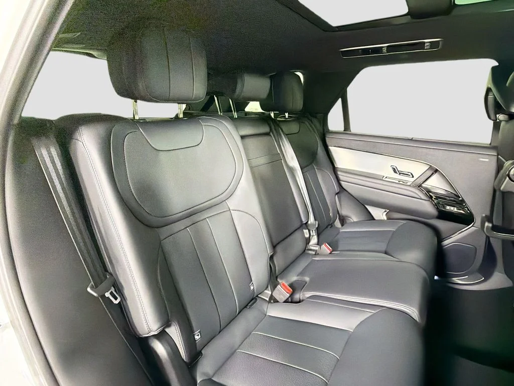 Certified Used 2025 White Land Rover SE image 28