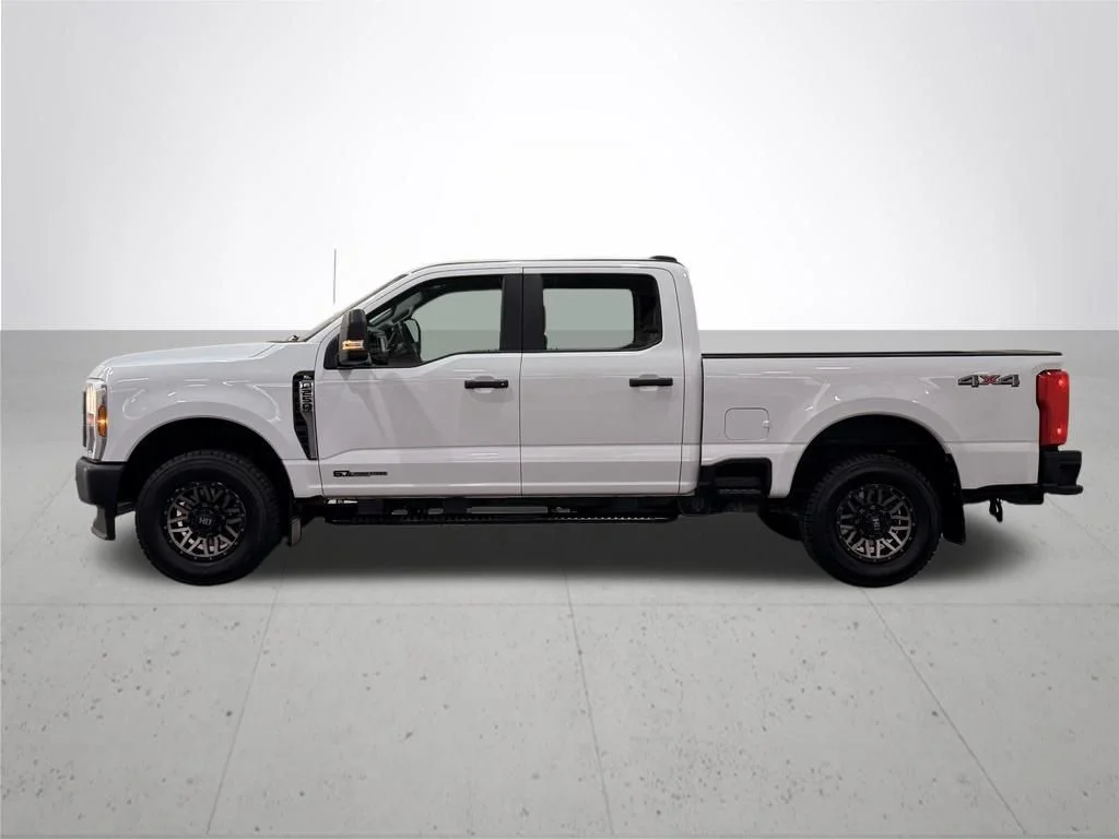 Used 2024 White Ford XL image 13