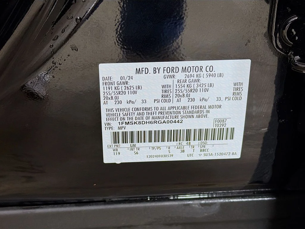 Used 2024 Black Ford XLT image 39