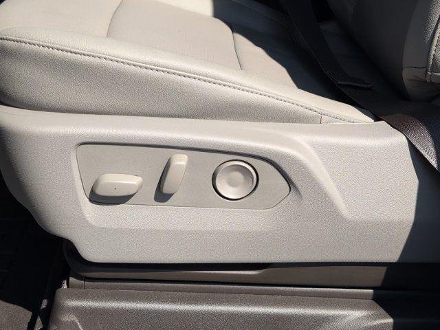 New 2026 Summit White GMC SLT image 36