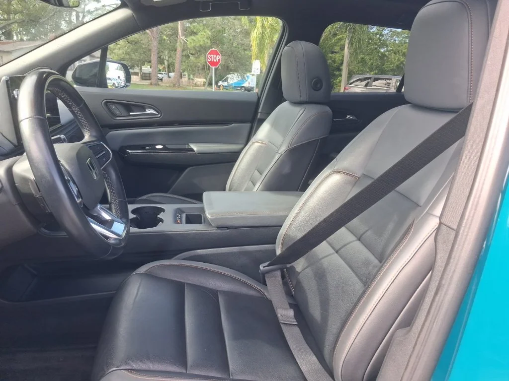 Used 2024  Honda Touring image 22