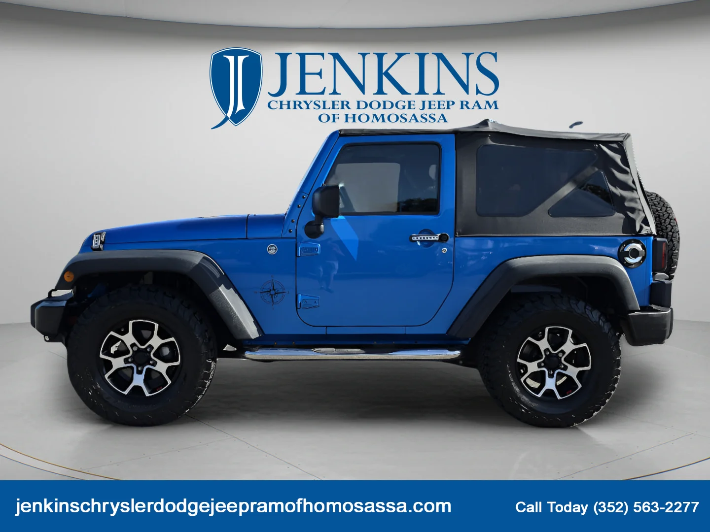 Used 2015 Hydro Blue Pearl Coat Jeep Sport image 9