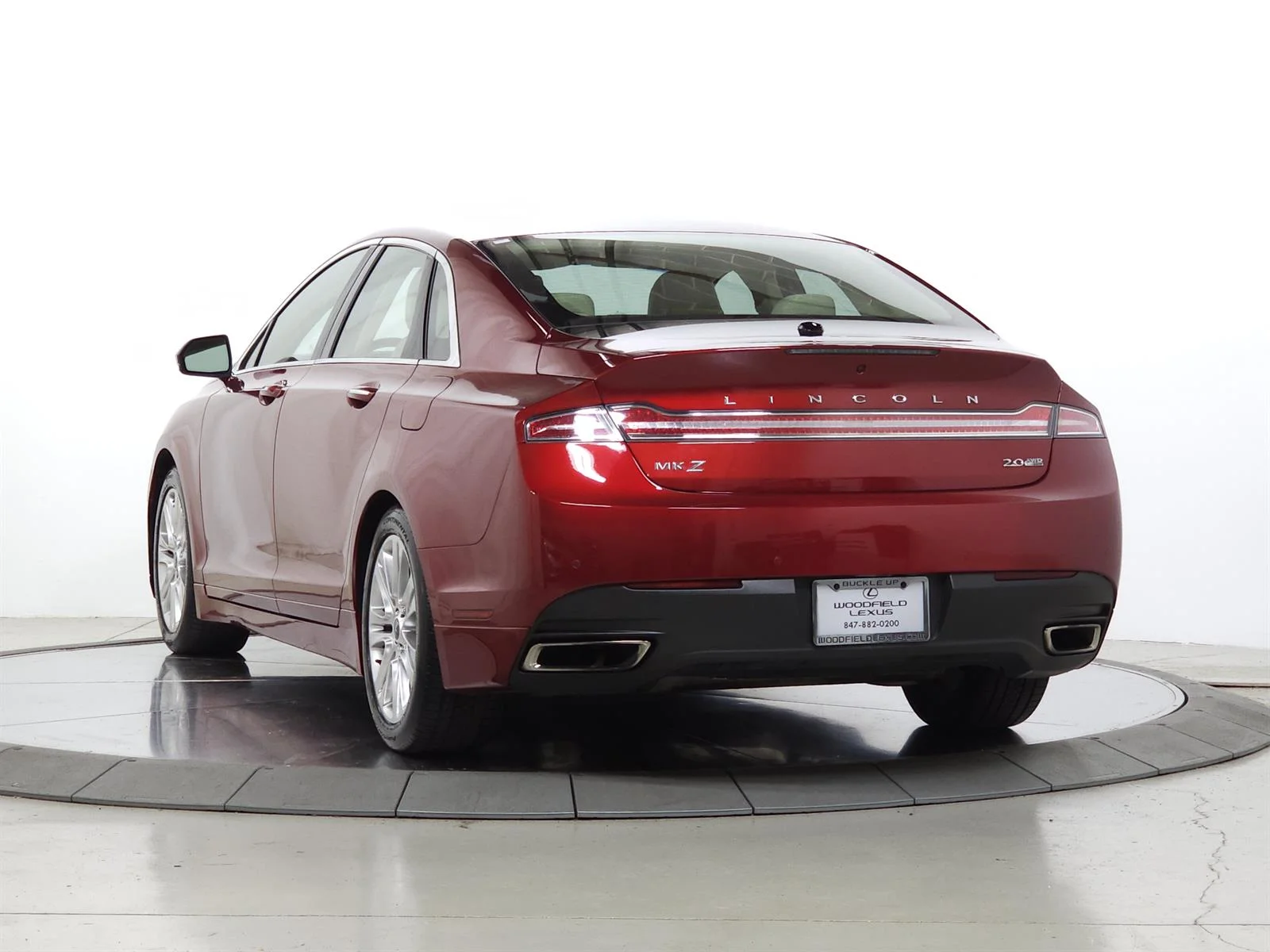 Used 2015 Red Lincoln  image 5
