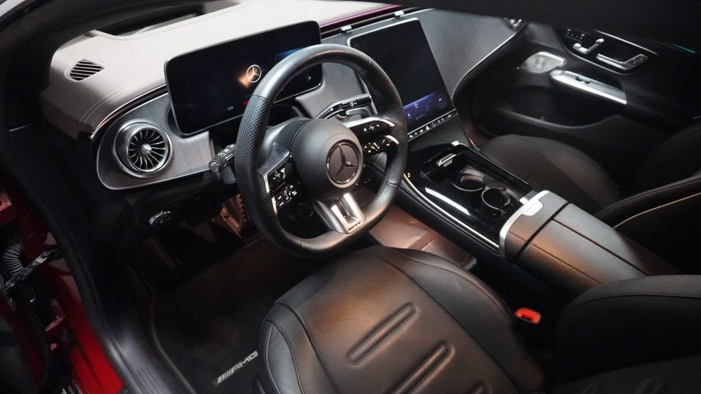 Certified Used 2023  Mercedes-Benz Base image 23
