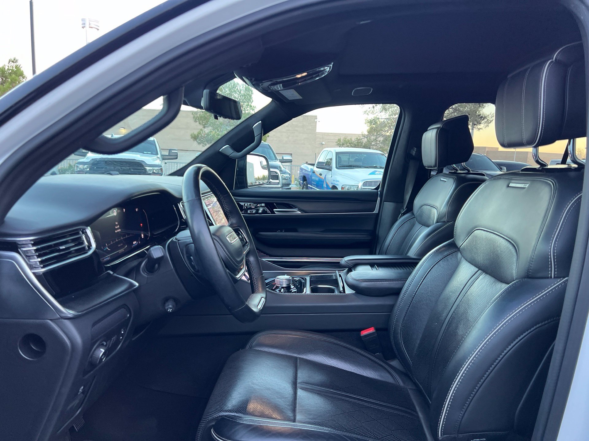 Used 2024 White Jeep Series II image 26