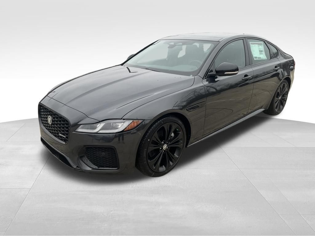 2024 Jaguar XF R-Dynamic SE