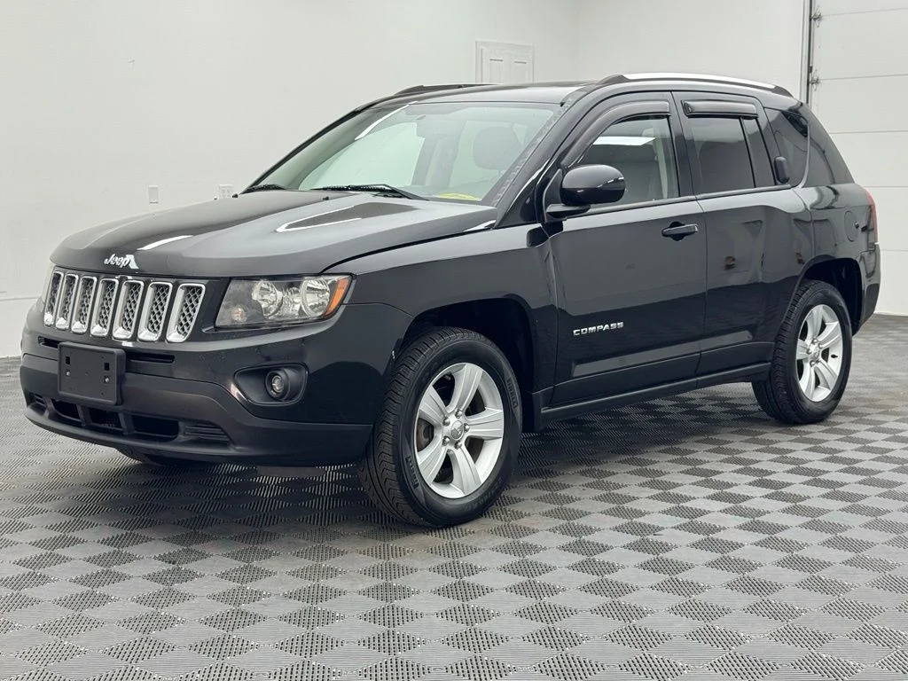 Used 2014 Jeep Compass Latitude with VIN 1C4NJDEB2ED886522 for sale in Troy, OH