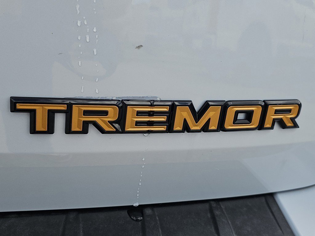 New 2026 Space White Metallic Ford Tremor image 21