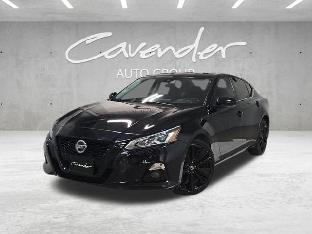 Used 2022 Black Nissan 2.5 SR image 1