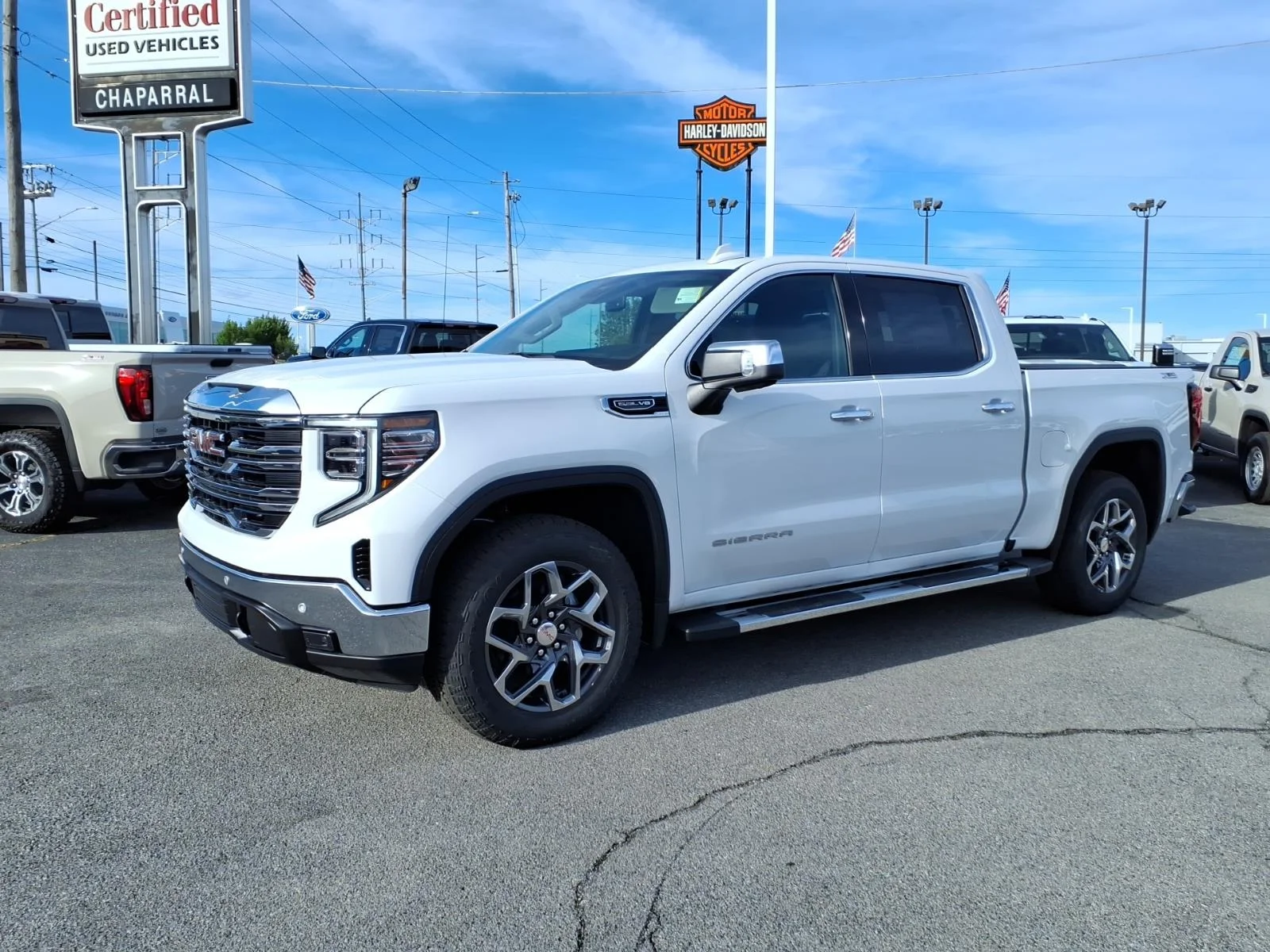 2026 GMC Sierra 4WD Crew Cab Short Box SLT's photo