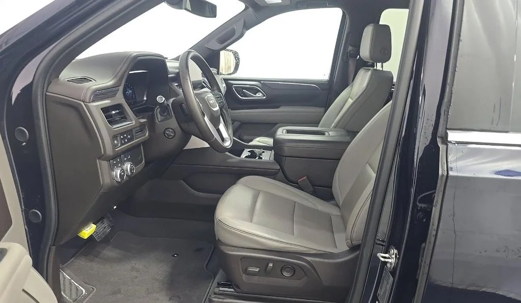 Used 2023 Blue GMC SLT image 7