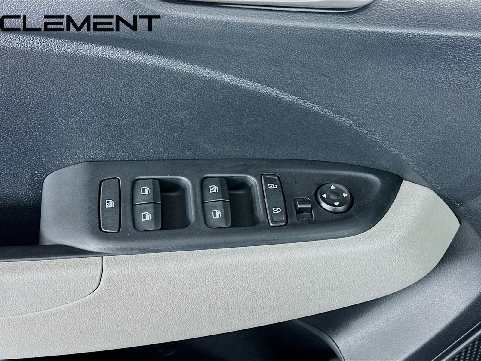 2026 Hyundai Venue SEL - Photo 27