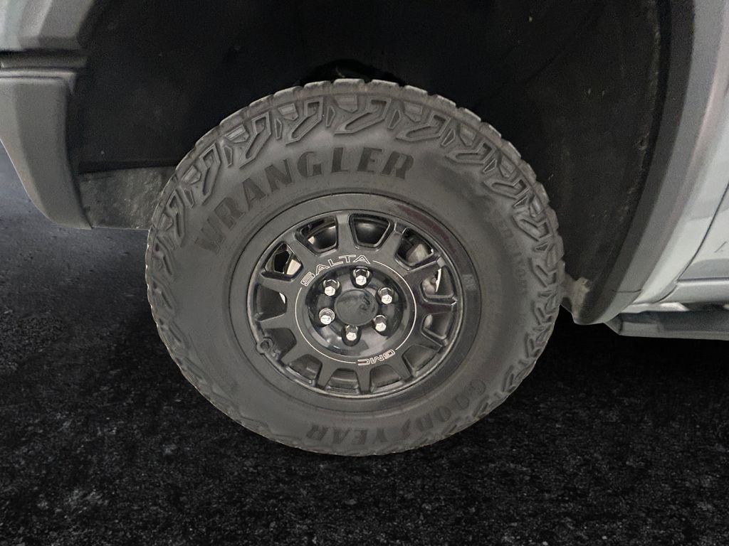 Used 2024 Gray GMC AT4X image 27