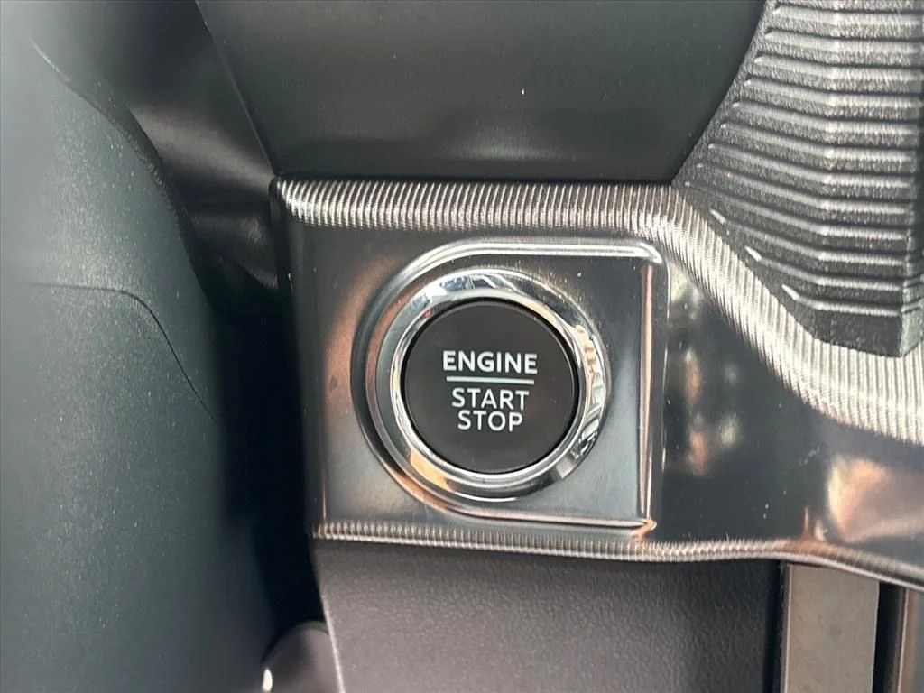 Used 2024 Black Ford Lariat image 38