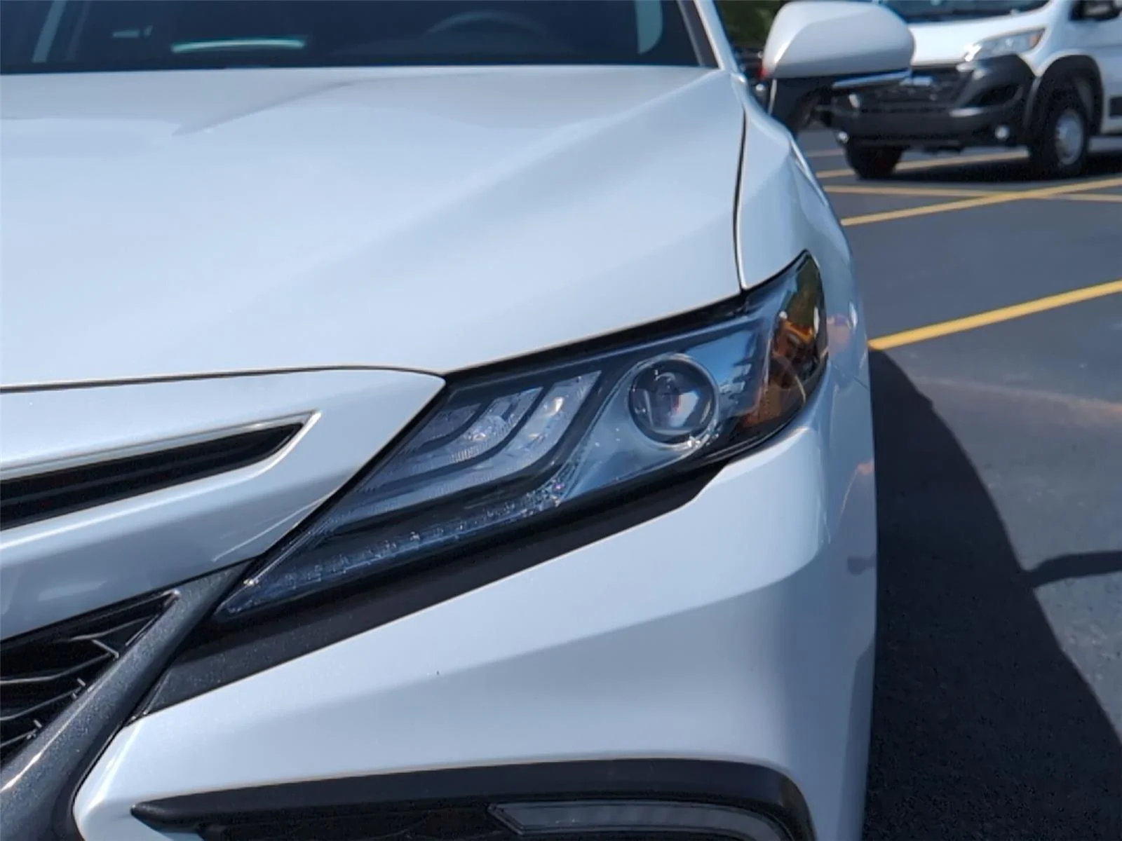 Used 2023 Wind Chill Pearl Toyota XSE image 12