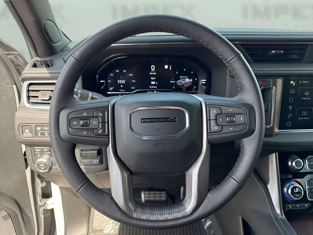 Used 2023 White Frost Tricoat GMC Denali Ultimate image 17
