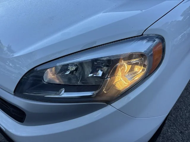 Used 2022 White Ram Base image 11