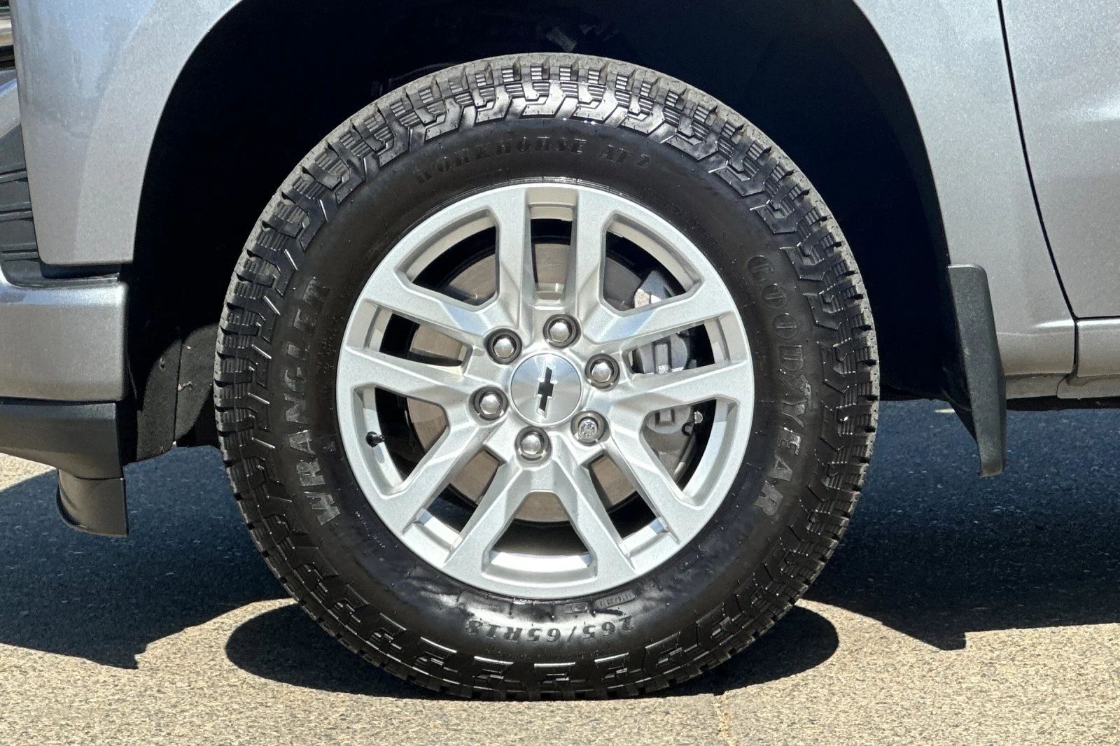 Used 2021 SATIN STEEL METALLIC Chevrolet RST image 25