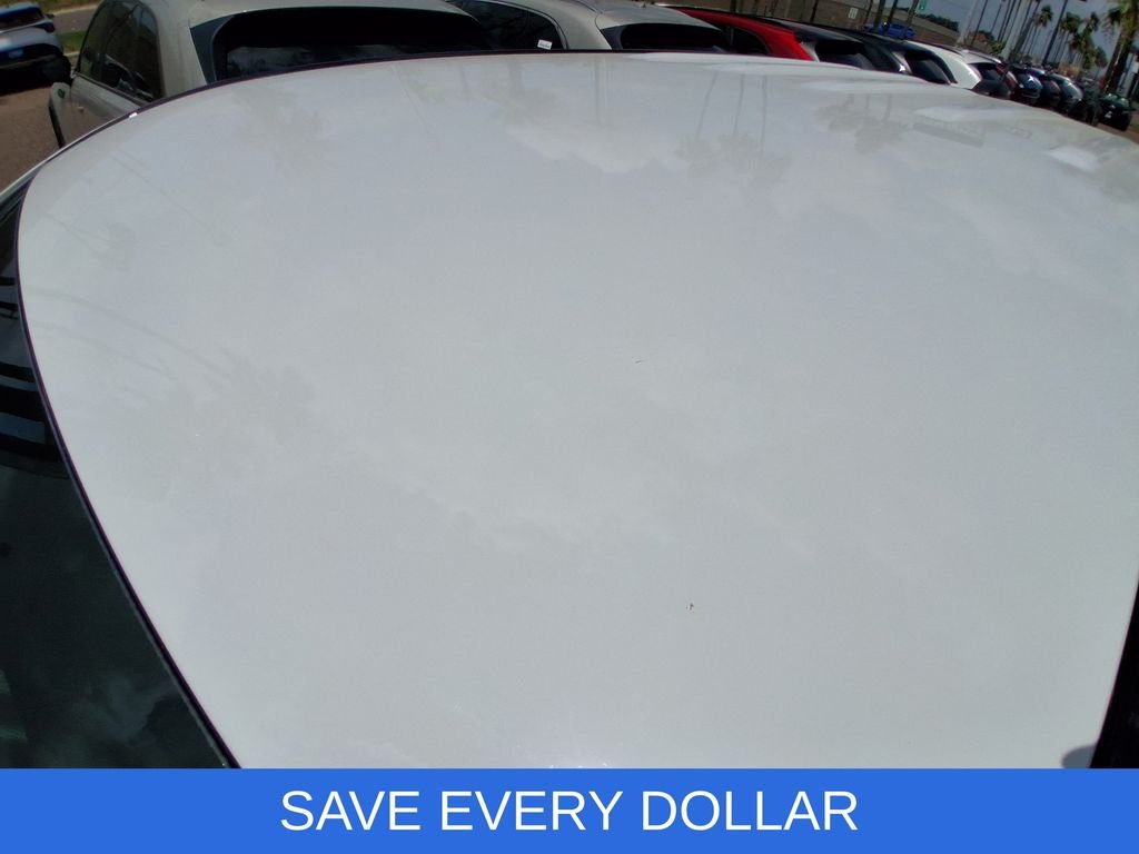 Used 2017 White Chevrolet LS image 7