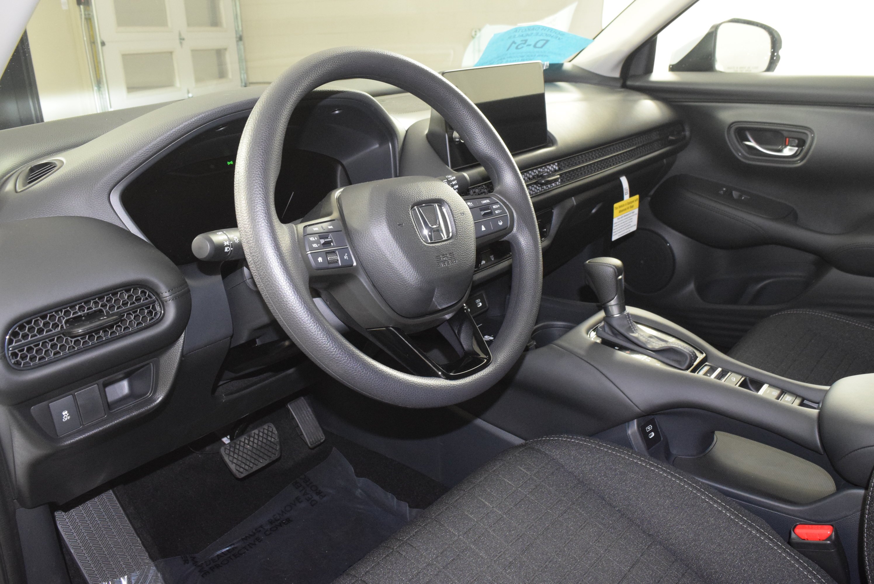 New 2027 Platinum White Pearl Honda LX image 2