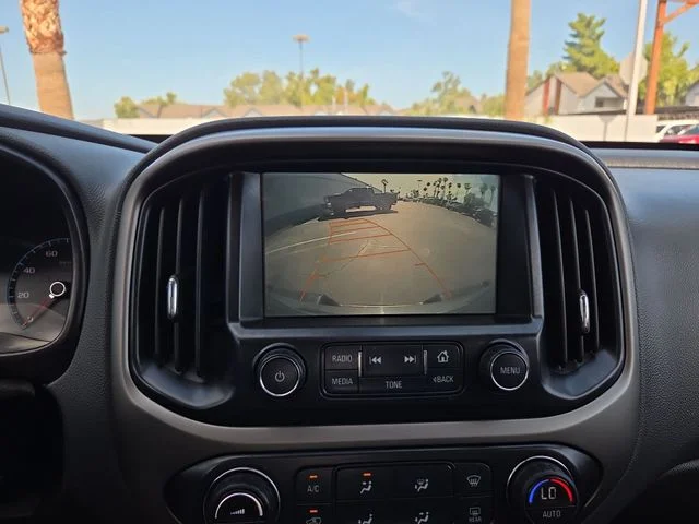 Used 2016 Gray Chevrolet Z71 image 19