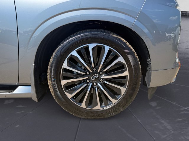 Used 2025 Silver INFINITI SENSORY image 45
