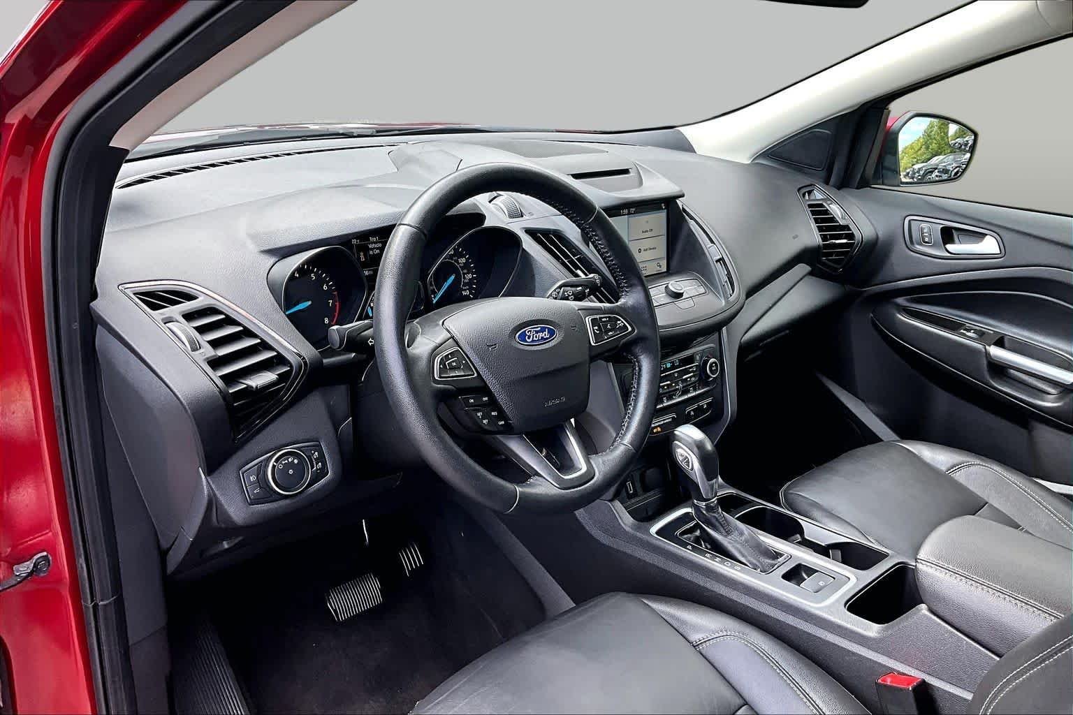 Used 2018 Ruby Red Metallic Tinted Clearcoat Ford SEL image 17