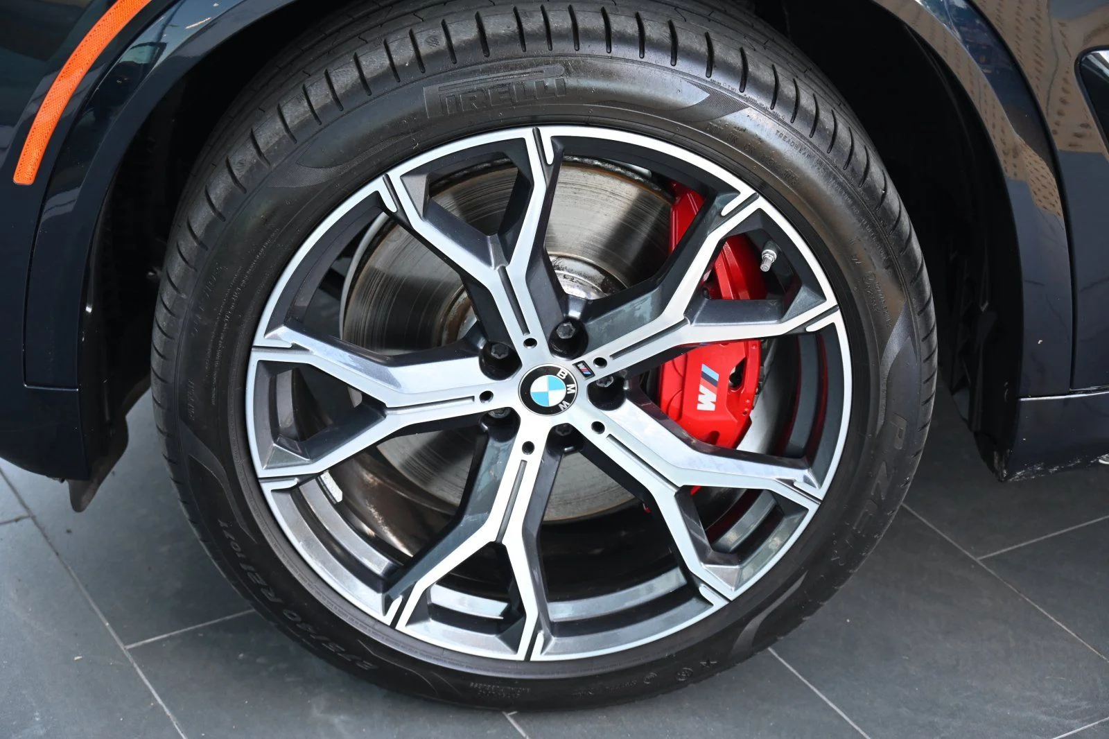 Certified Used 2024 Carbon Black Metallic BMW M60i image 20