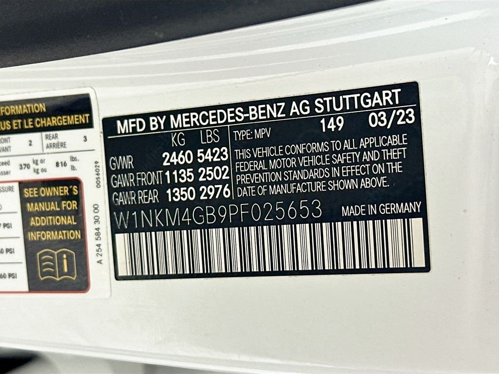 Certified Used 2023  Mercedes-Benz GLC 300 image 30