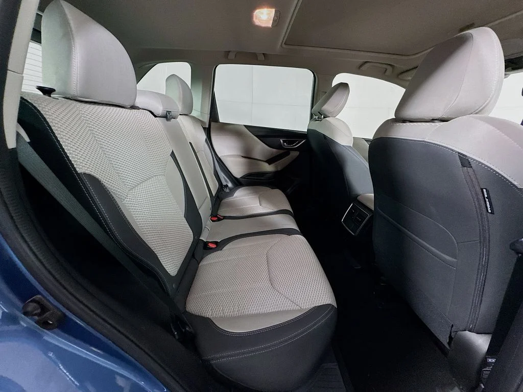 Used 2021 Blue Subaru Premium image 34