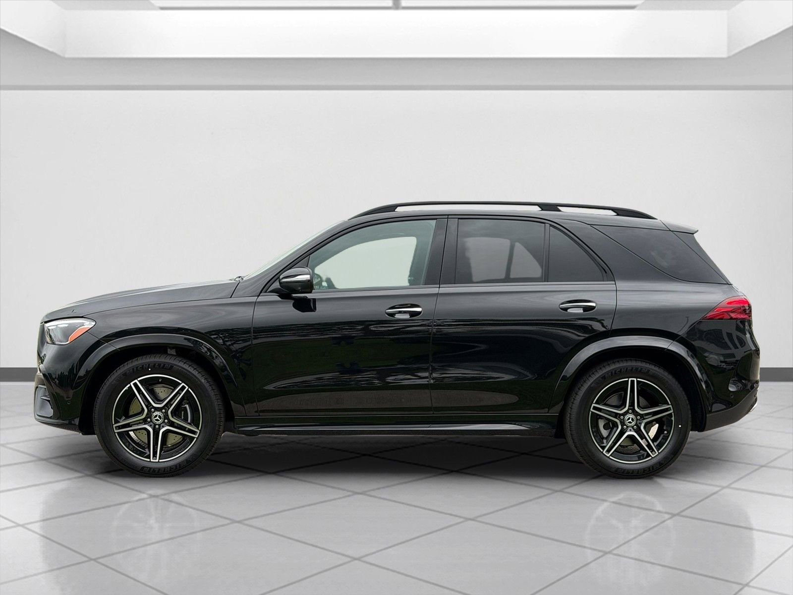 New 2026 Obsidian Black Metallic Mercedes-Benz GLE 350 image 28